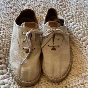 OluKai Kaula Pa’ali linen and jute 2021 women’s size 10 sneaker